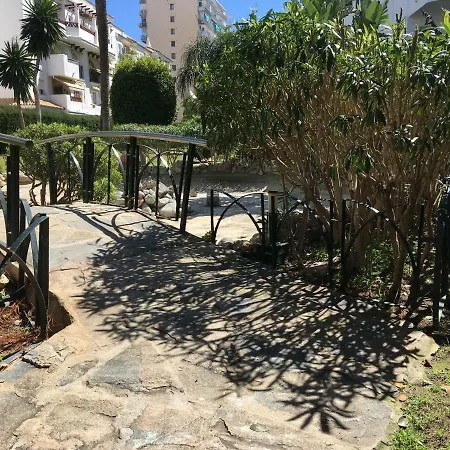 Avda De Palmeras